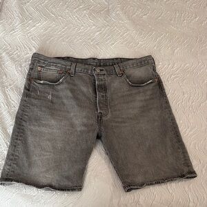 Levi's Men's Gray Denim Shorts